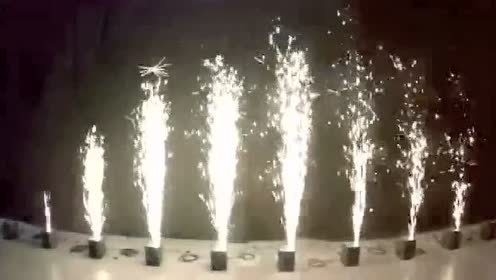 350W Double AC Power Interface Cold Flame Sparkle Machine for Unforgettable Weddings