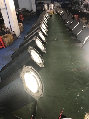 Zoom Effect Par Can Light 200w COB LED Warm White 10kg Product Weight Dimmer Support