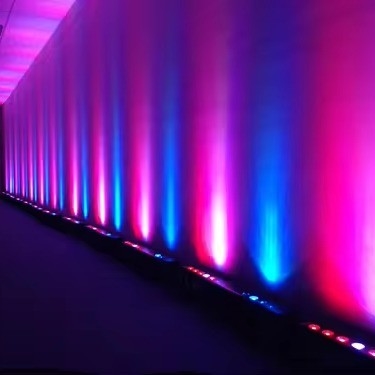 RGBWW Color Temperature LED Wall Washer Light Bar 24*15W with Remote Control